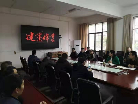 中心街道开展“学百年党史，看红色电影”活动(图2)